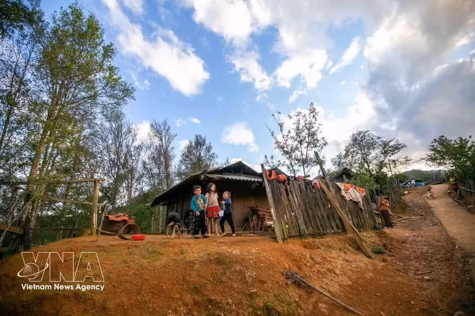 Cualquier rincón de Lang Sang refleja la belleza pacífica y rústica tanto del paisaje como de la vida de su gente.