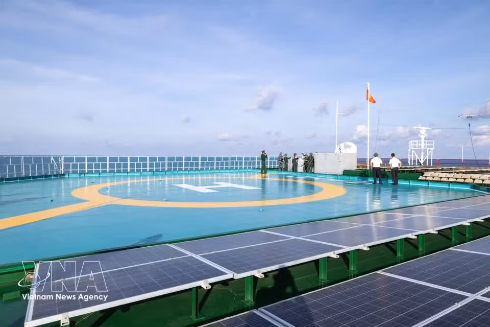 El helipuerto situado en la azotea de las plataformas DK1, punto de conexión con tierra firme en situaciones de emergencia.
