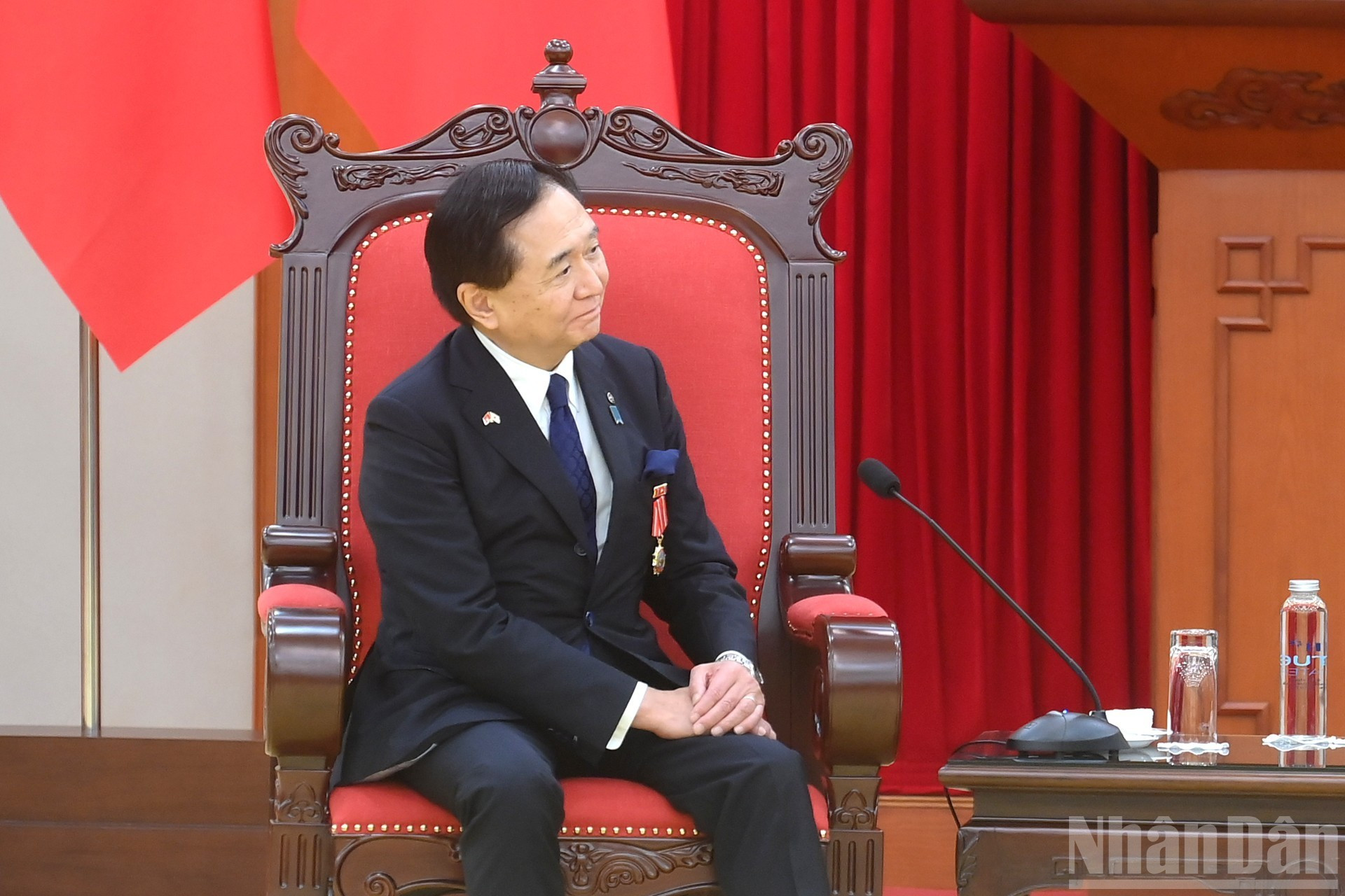 El gobernador de la prefectura japonesa de Kanagawa, Kuroiwa Yuji.