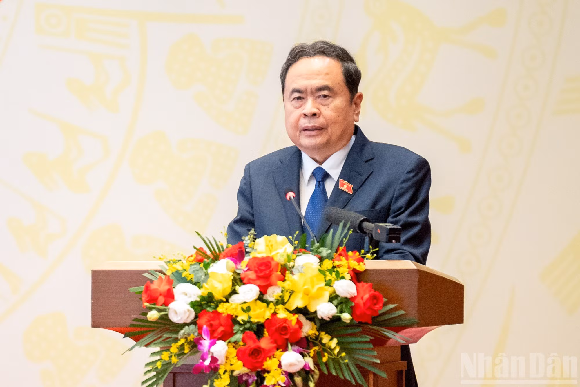 El presidente de la Asamblea Nacional y secretario del Comité del Partido Comunista de Vietnam en la entidad, Tran Thanh Man, pronuncia conclusiones de la conferencia.