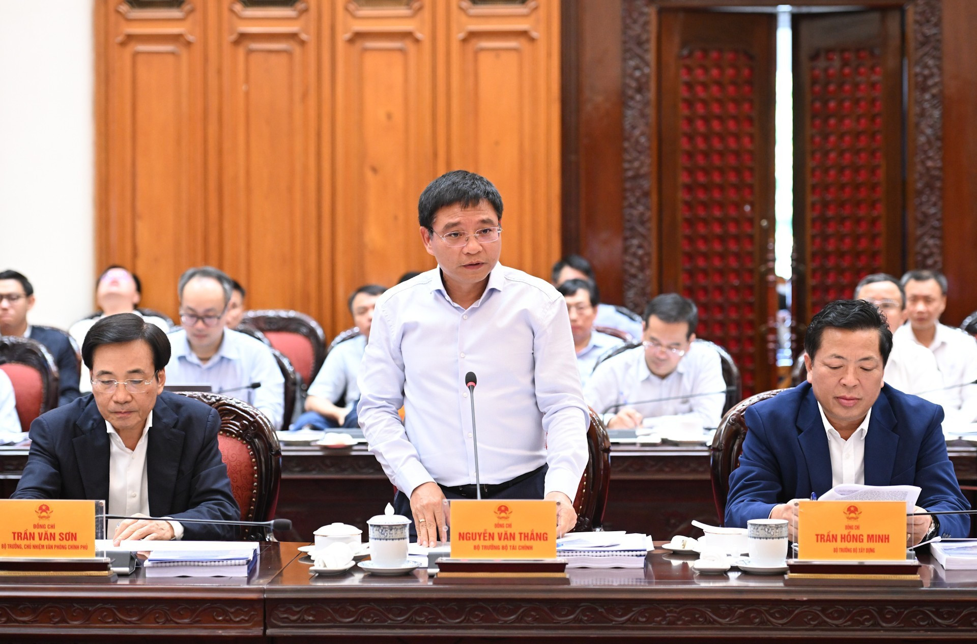 El ministro de Finanzas, Nguyen Van Thang.