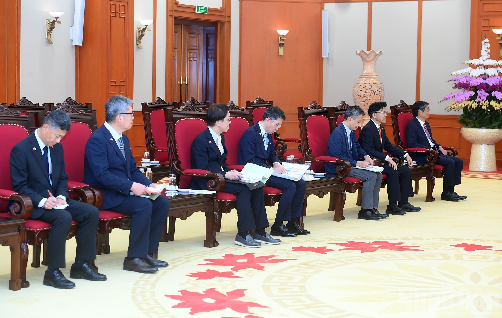 Miembros de la delegación de Kanagawa.