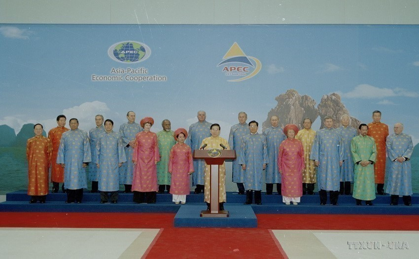 El presidente de Vietnam, Nguyen Minh Triet, leyó la Declaración Conjunta en la XIV Cumbre de APEC, celebrada en Hanói el 19 de noviembre de 2006.