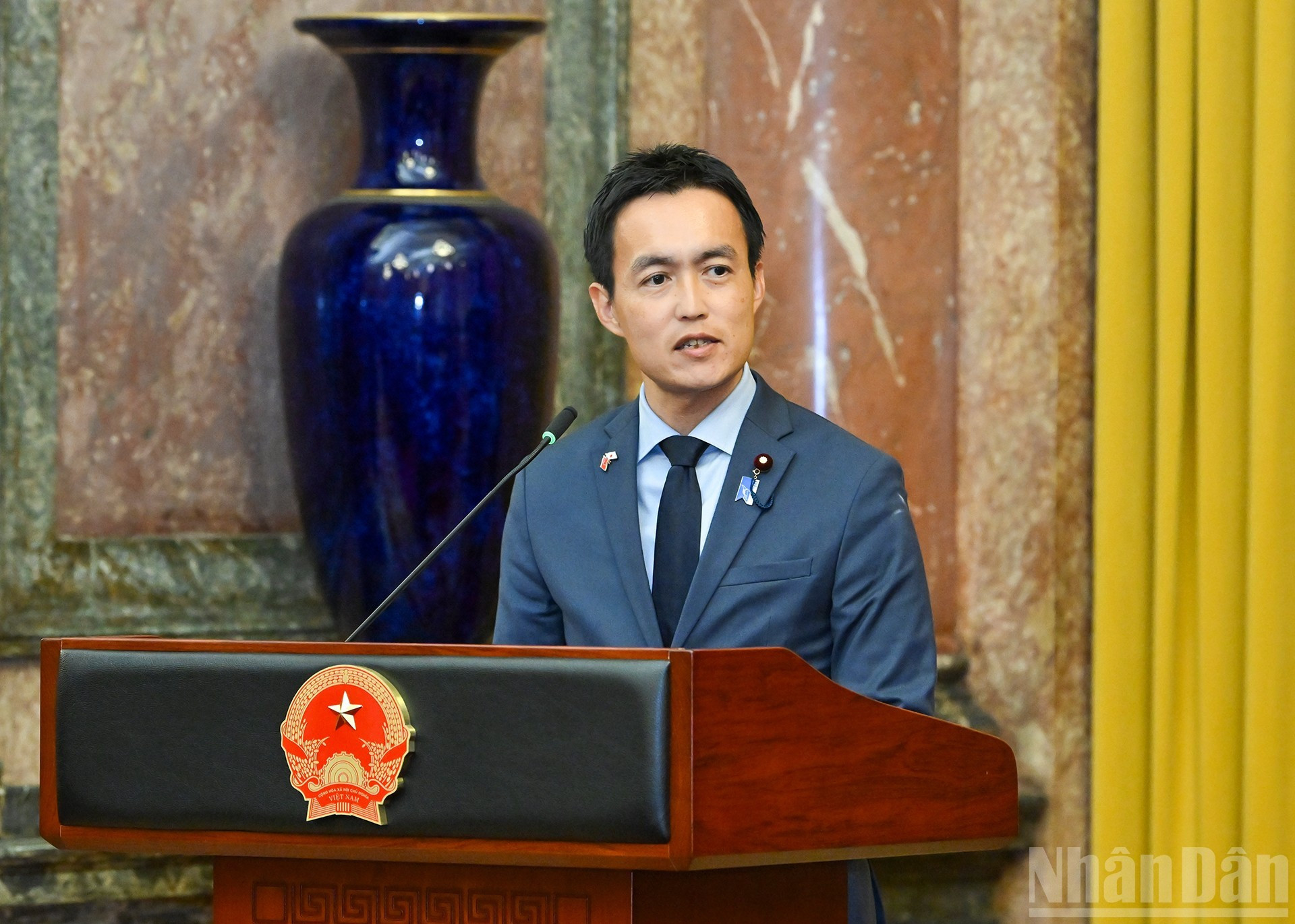 Un representante de la delegación nipona aporta opiniones.