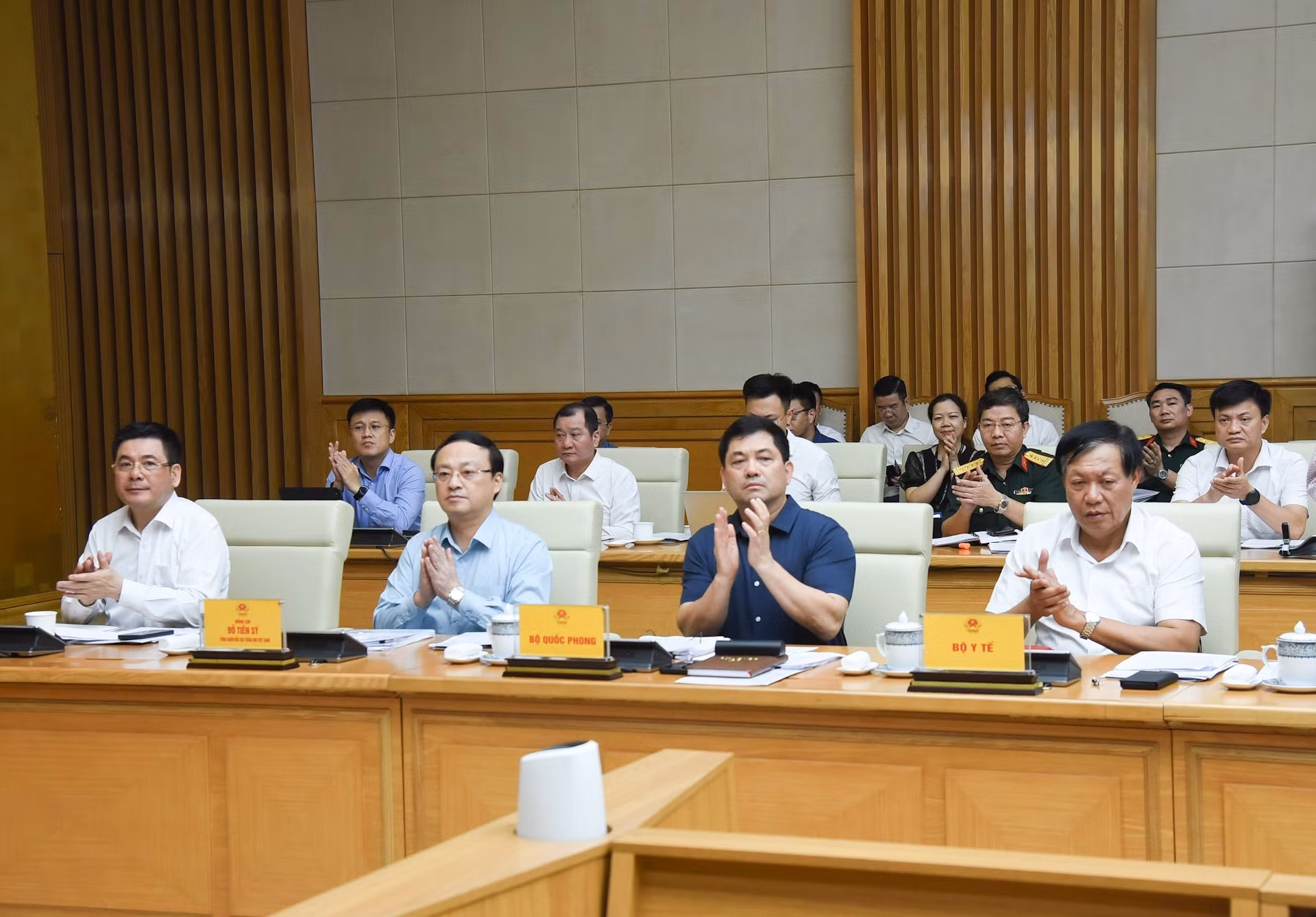 Delegados a la sesión.