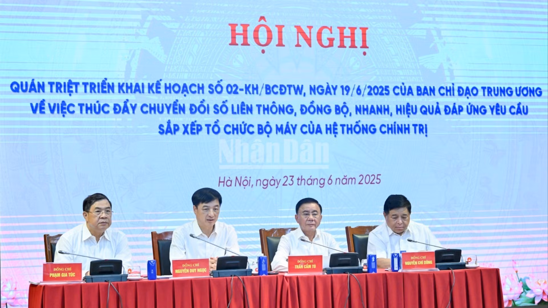 [Foto] Convocan en Vietnam conferencia de interiorización sobre transformación digital para reorganizar el aparato político