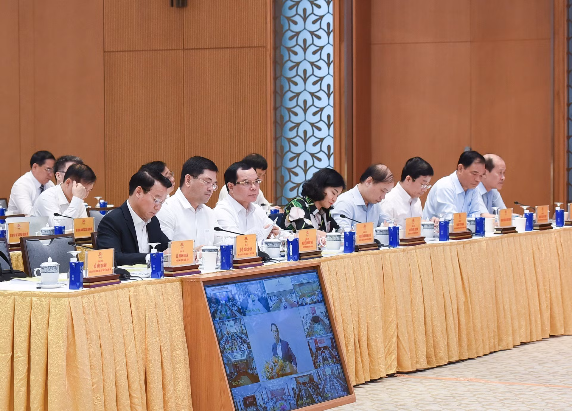 Delegados a la cita en Hanói.