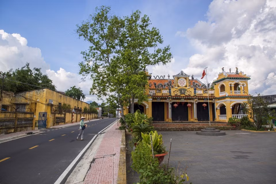 La Casa Comunal de Hiep Ninh está actualmente asignada por el Comité Popular provincial al Comité Popular del barrio de Tan Ninh para su gestión directa.