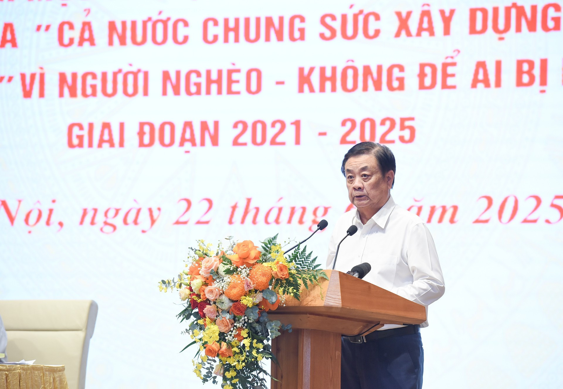 El vicepresidente de la Asamblea Nacional Le Minh Hoan. El vicepresidente de la Asamblea Nacional Le Minh Hoan.