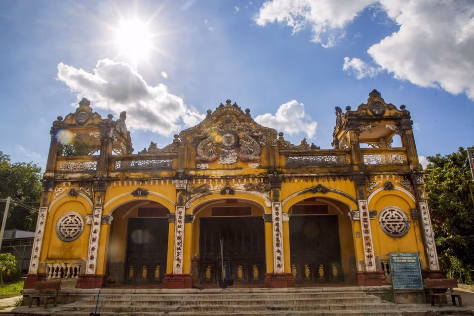 La Casa Comunal de Thai Binh presenta una arquitectura armoniosa y hermosa.