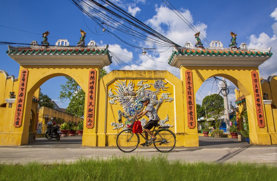 La Casa Comunal de Hiep Ninh fue construida a finales del siglo XIX. La Casa Comunal de Hiep Ninh fue construida a finales del siglo XIX.
