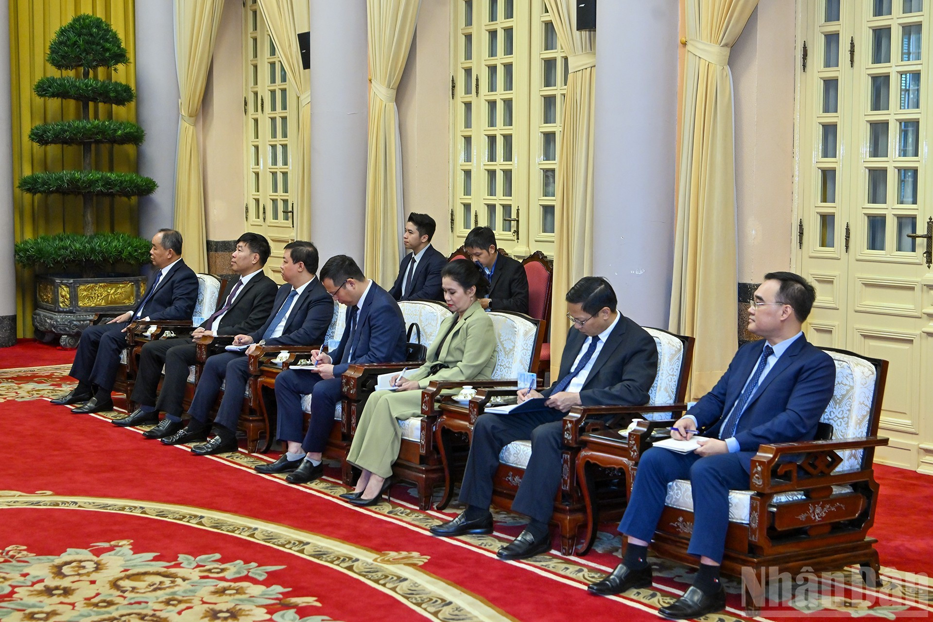 Representantes vietnamitas en la reunión.