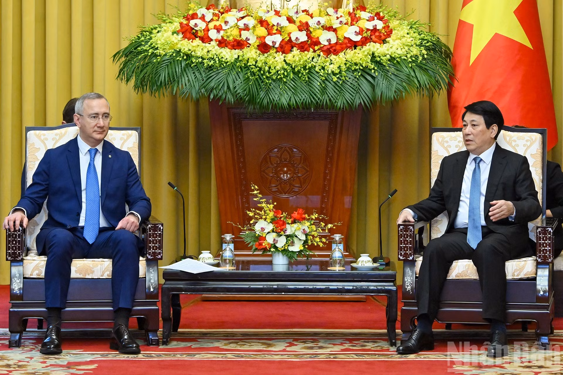 Escena de la reunión.