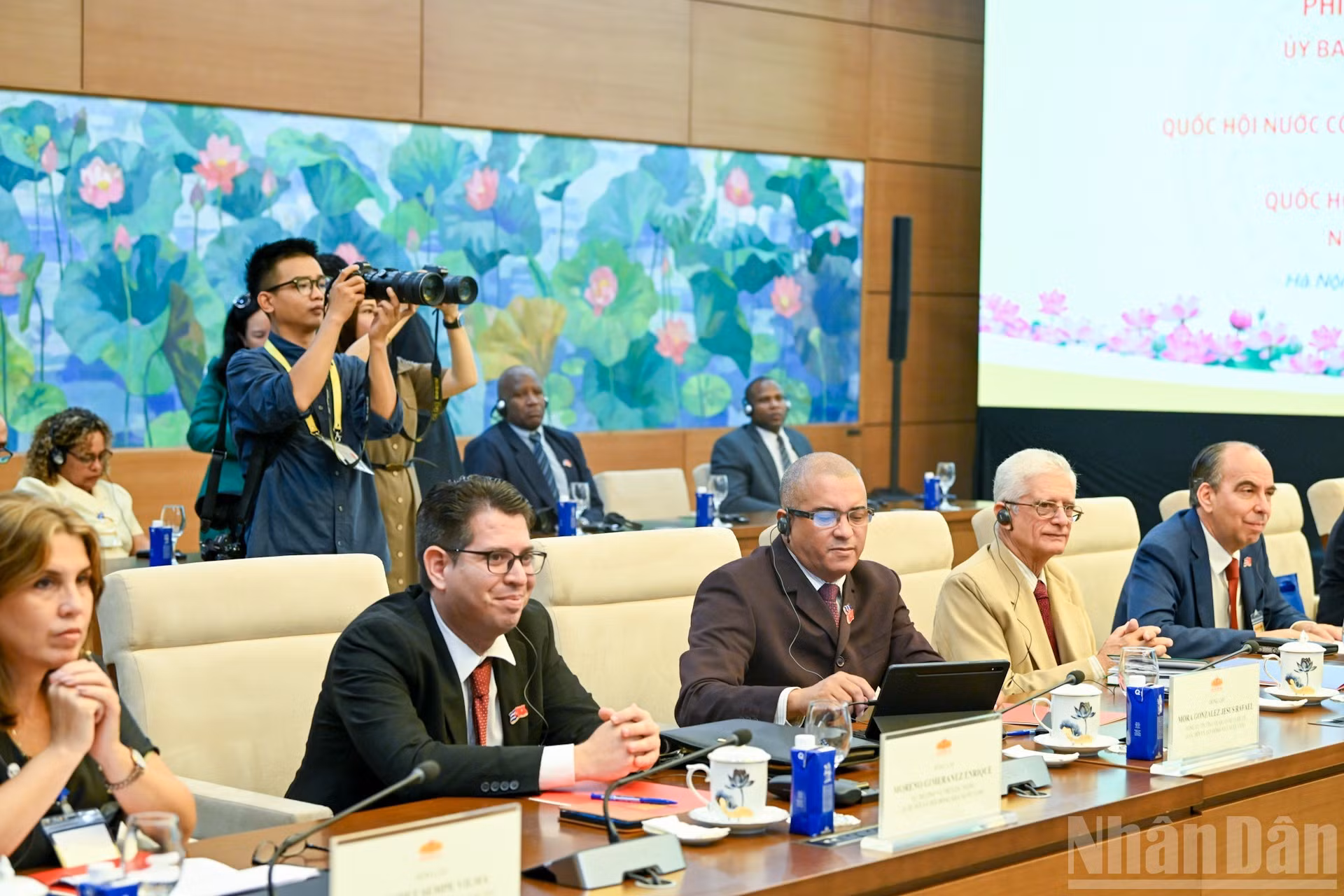 Delegados cubanos en el evento.