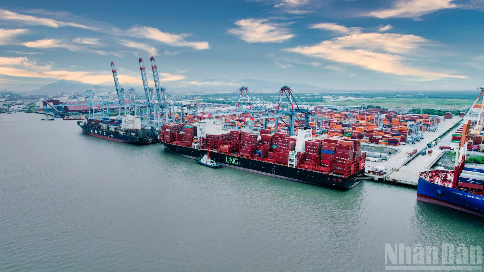 A principios de año, el puerto SSIT (Saigon-SSA International Terminal) en Cai Mep-Thi Vai acogió por primera vez al buque portacontenedores Zim Wilmington, hecho que marcó su ingreso en la ruta Lone Star Express con destino hacia la Costa Este de Estados Unidos. Cai Mep-Thi Vai también es el único embarcadero del sur de Vietnam admitido a Gemini, una alianza estratégica entre las compañías navieras Maersk y Hapag-Lloyd.