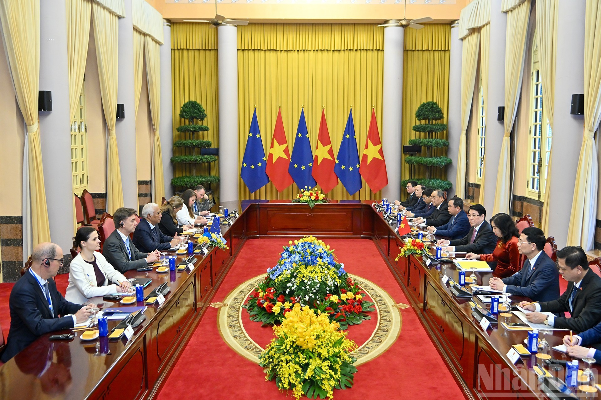 Escena de la reunión.