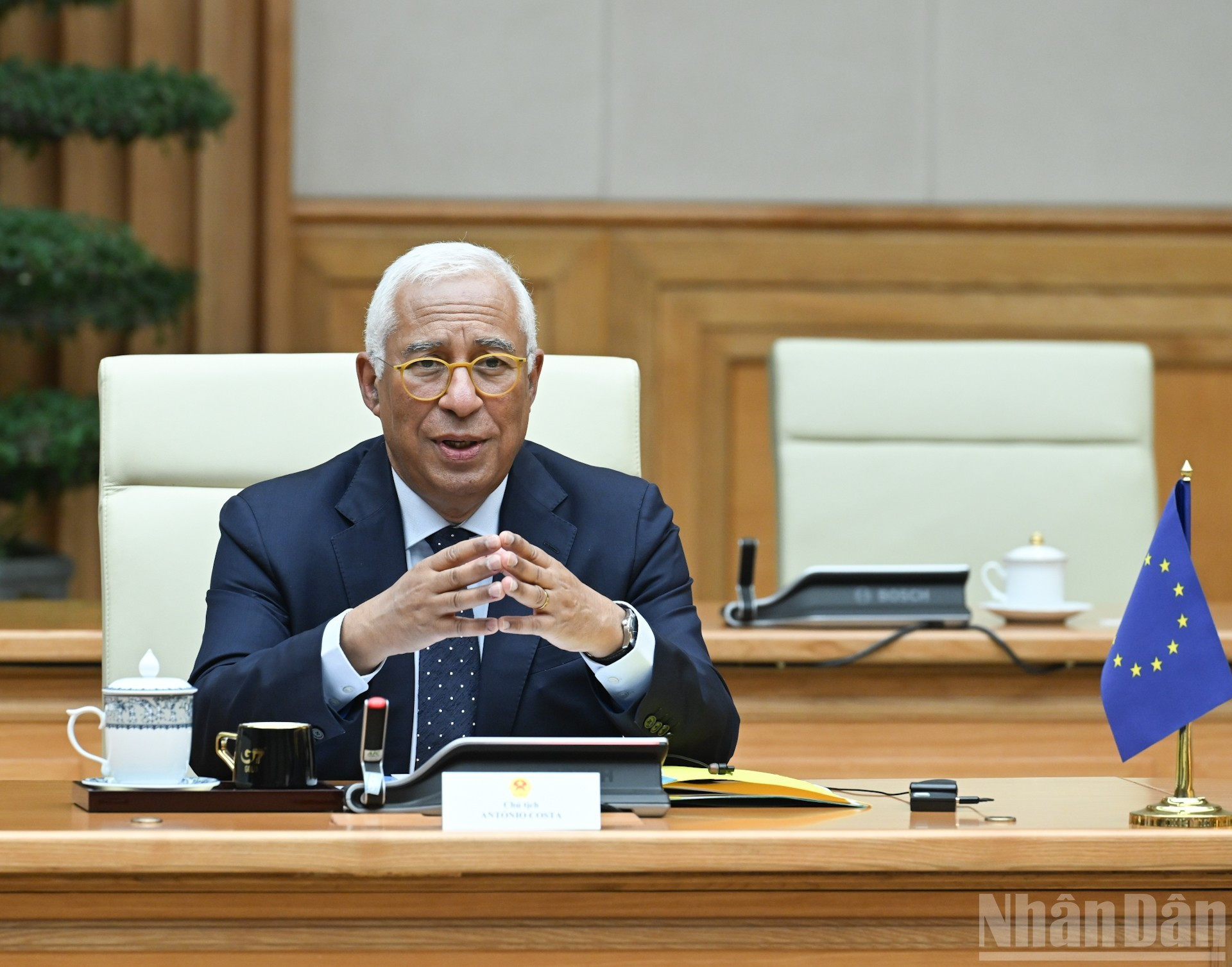 El presidente del Consejo Europeo, António Costa, da palabras.