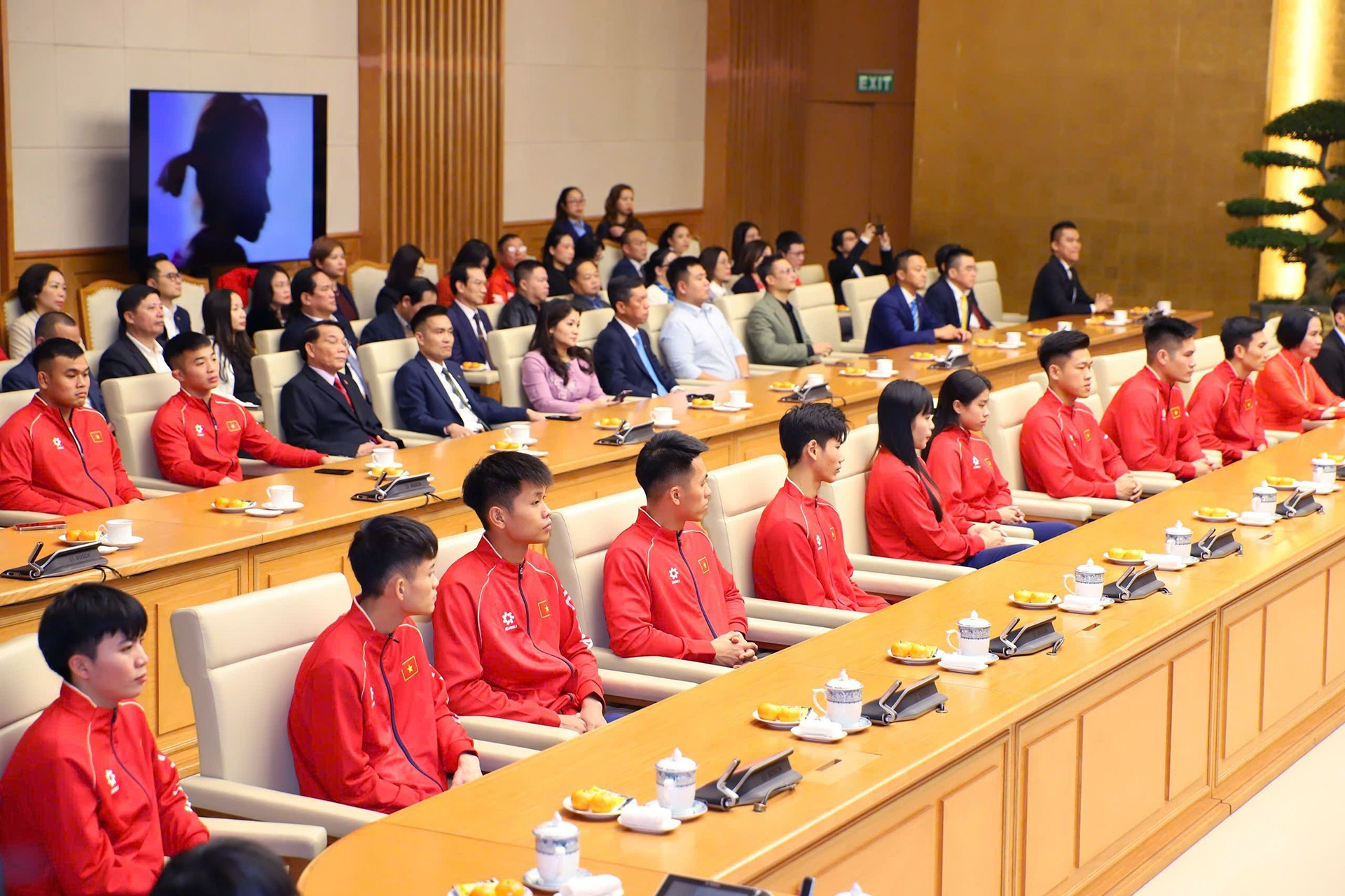 Atletas, entrenadores y miembros de los cuerpos técnicos que integran la delegación de Vietnam a los SEA Games 33.