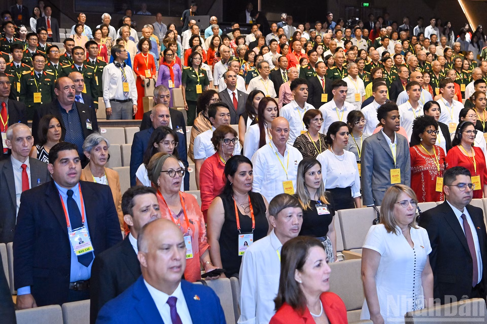 Delegados al acontecimiento.