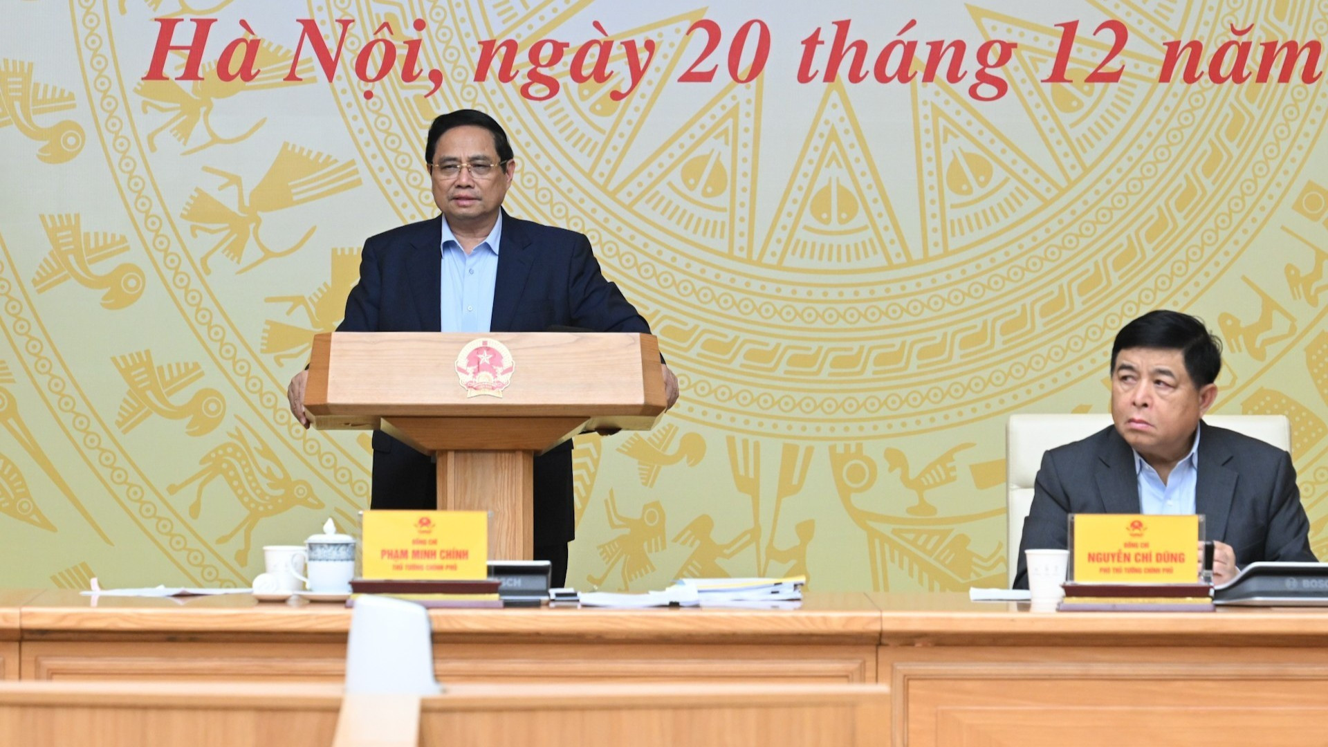 [Foto] Premier vietnamita preside reunión sobre desarrollo del sector privado