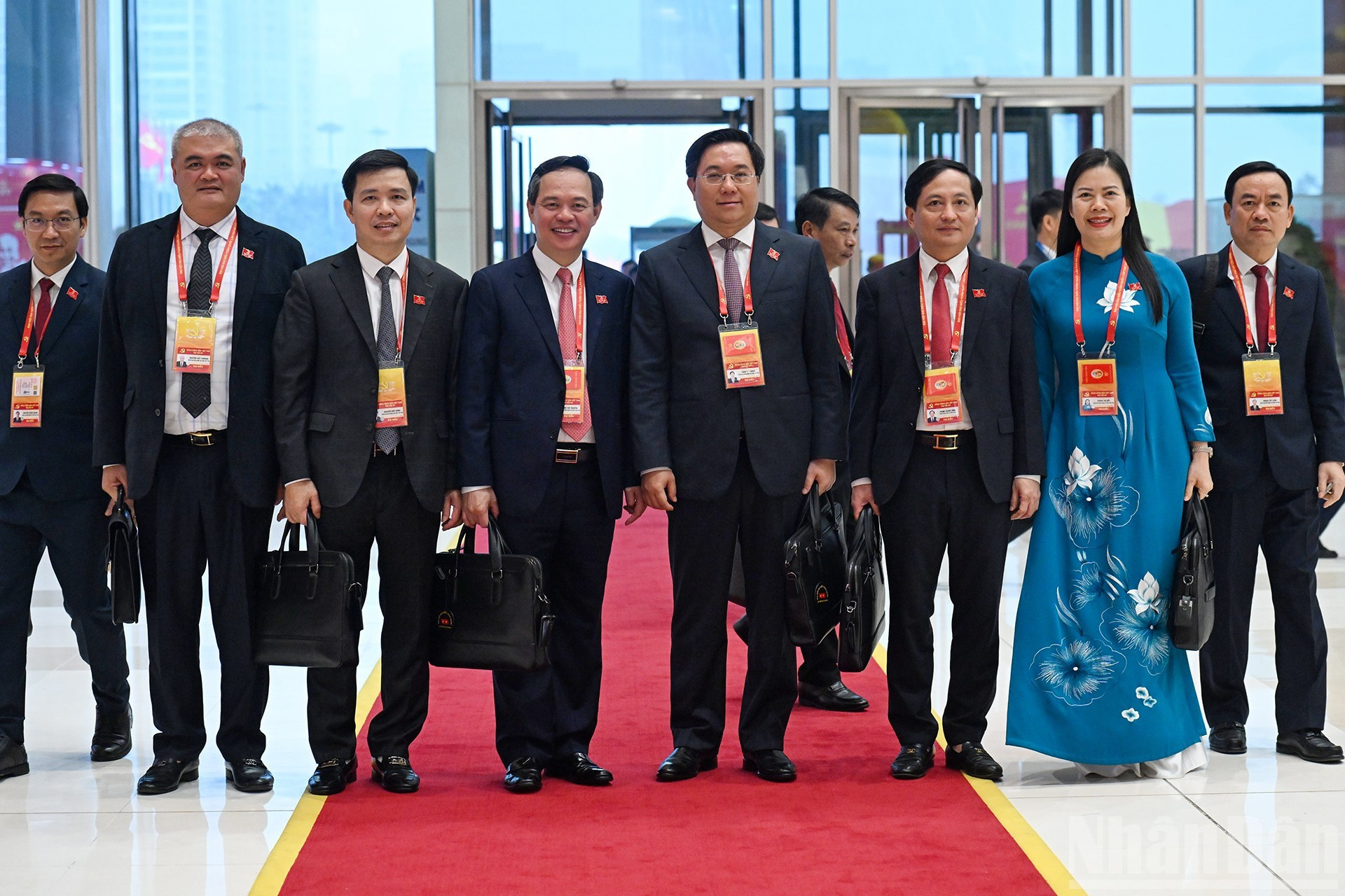Delegados del XIV Congreso Nacional del Partido acuden al Centro Nacional de Convenciones.