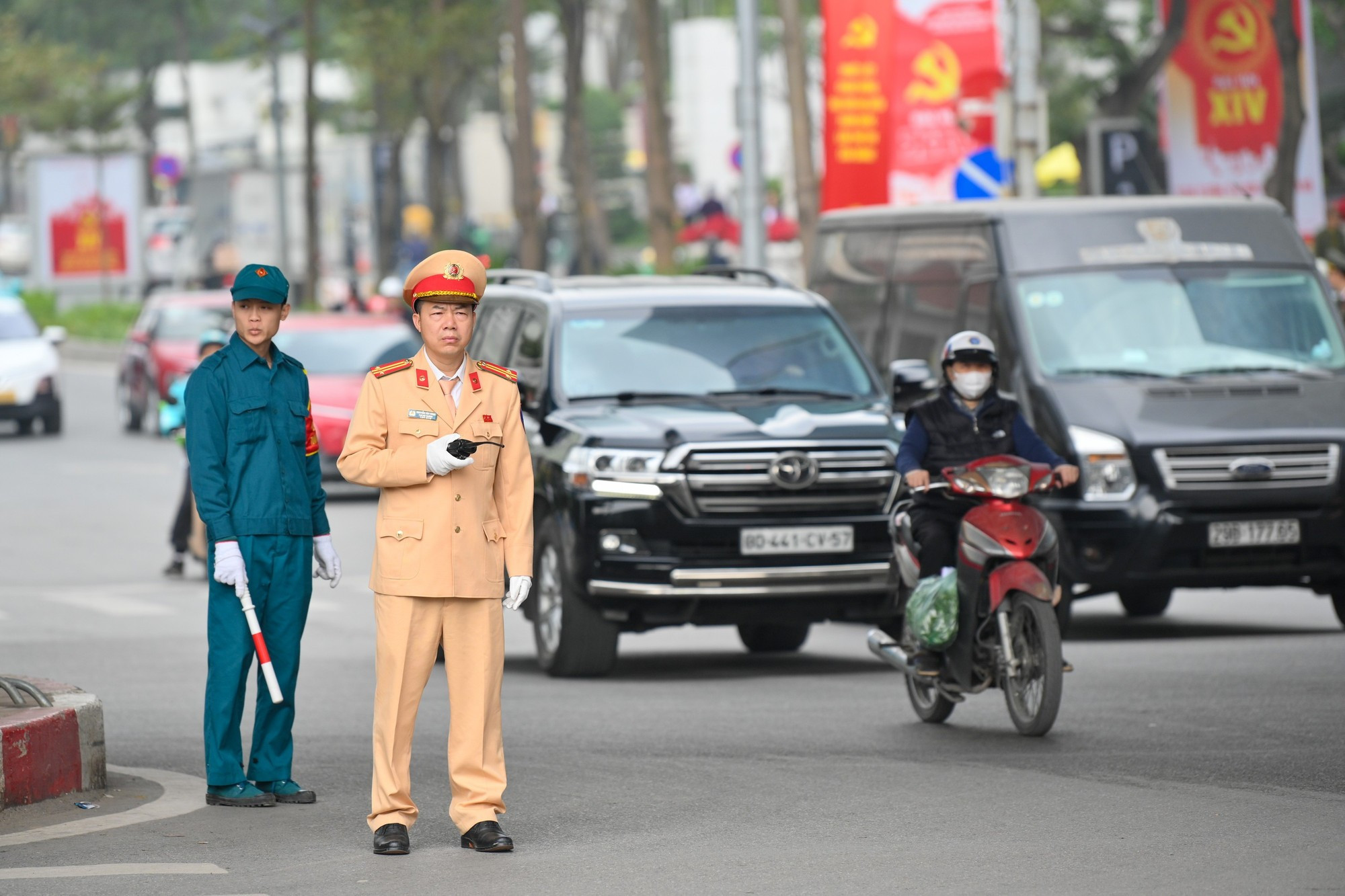 Un puesto de control en las rutas urbanas al servicio del XIV Congreso.