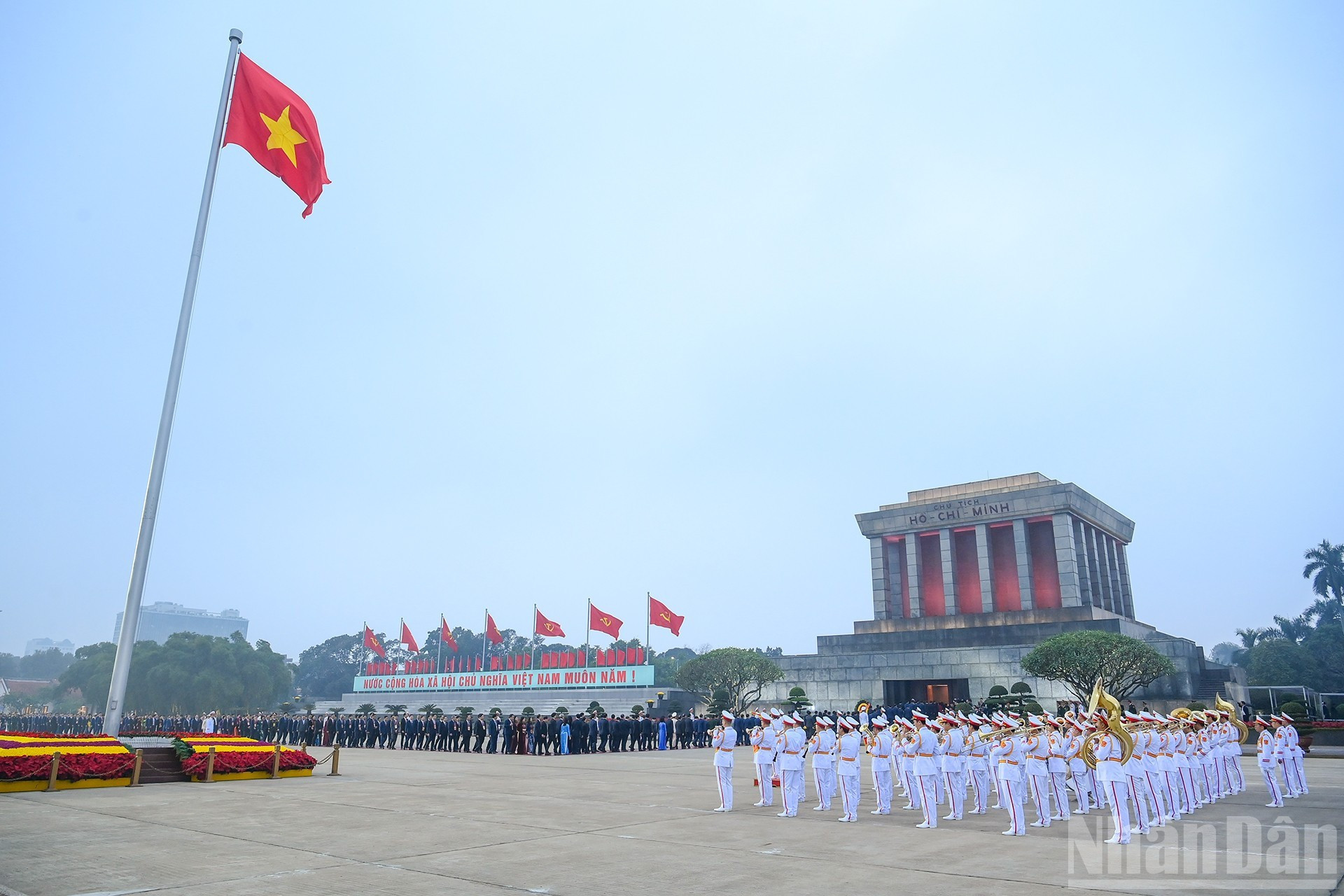 Panorama de la ceremonia en la plaza de Ba Dinh.