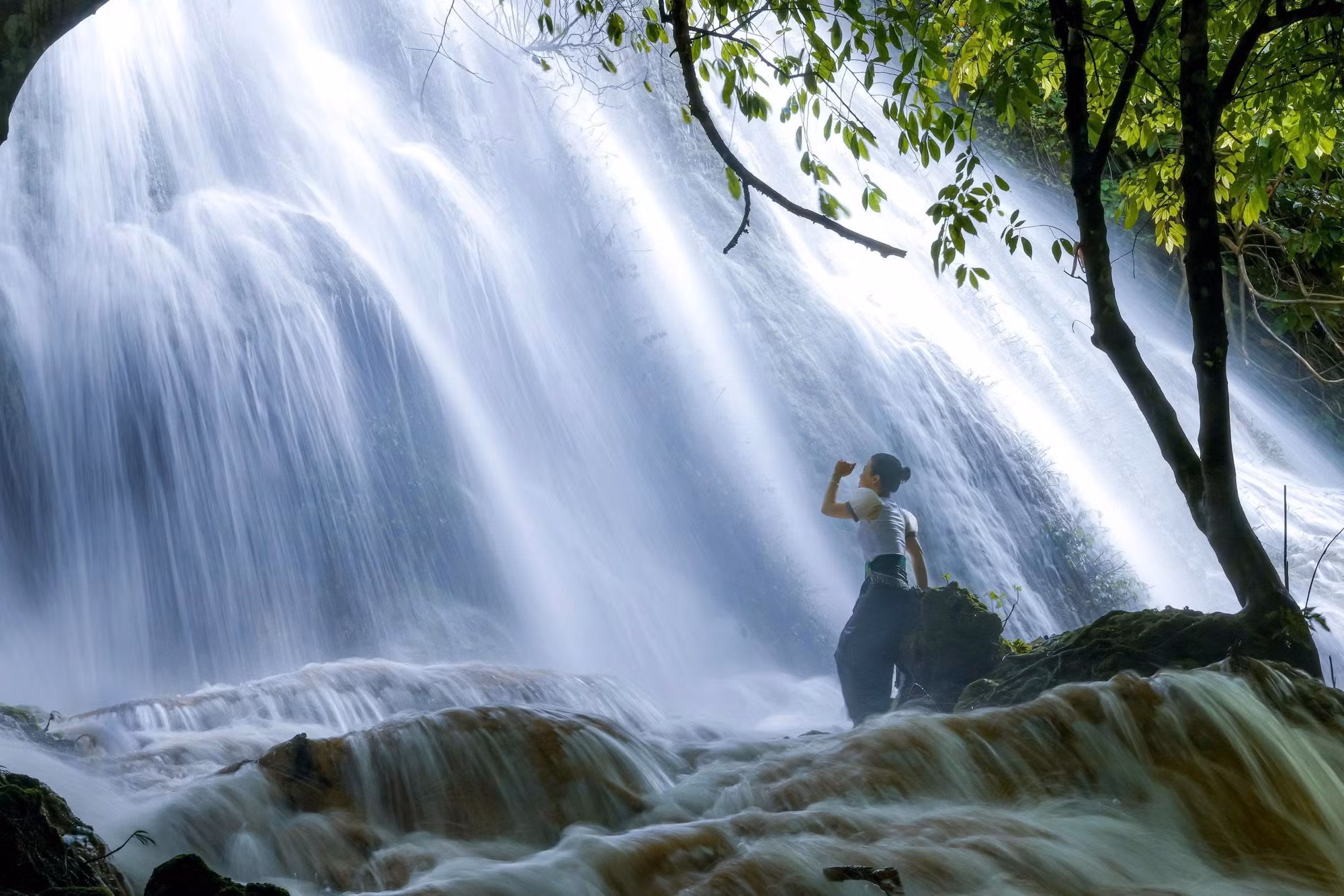 Gracias a su belleza delicada y algo enigmática, la cascada de Reu es un lugar ideal no solo para tomar fotos, sino también para hacer una pausa y escuchar a la Madre Naturaleza y a uno mismo.