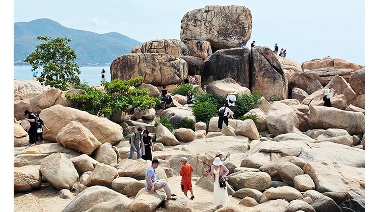 Las rocas apiladas conforman una belleza natural. Las rocas apiladas conforman una belleza natural.
