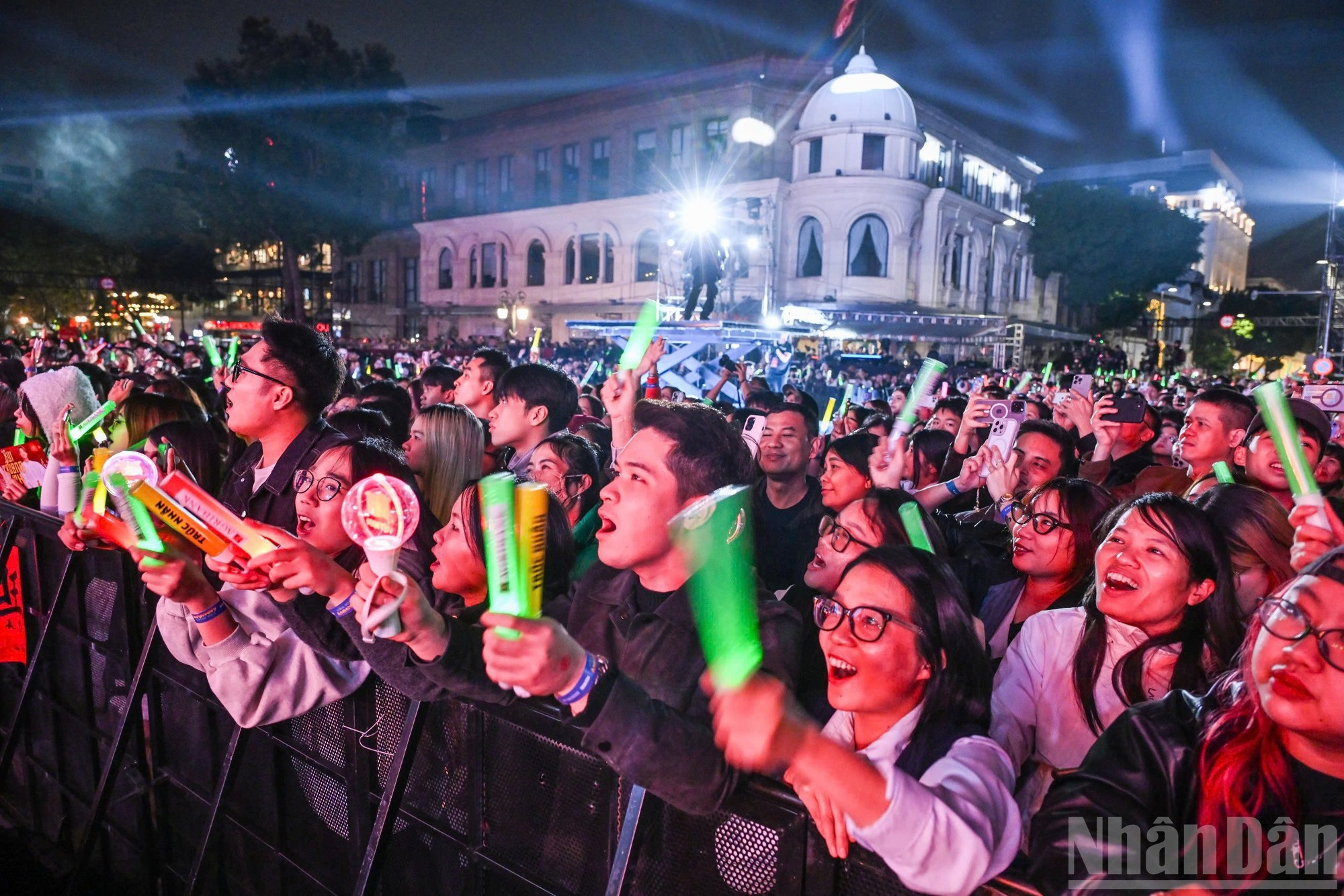 Atrae a numerosos seguidores.