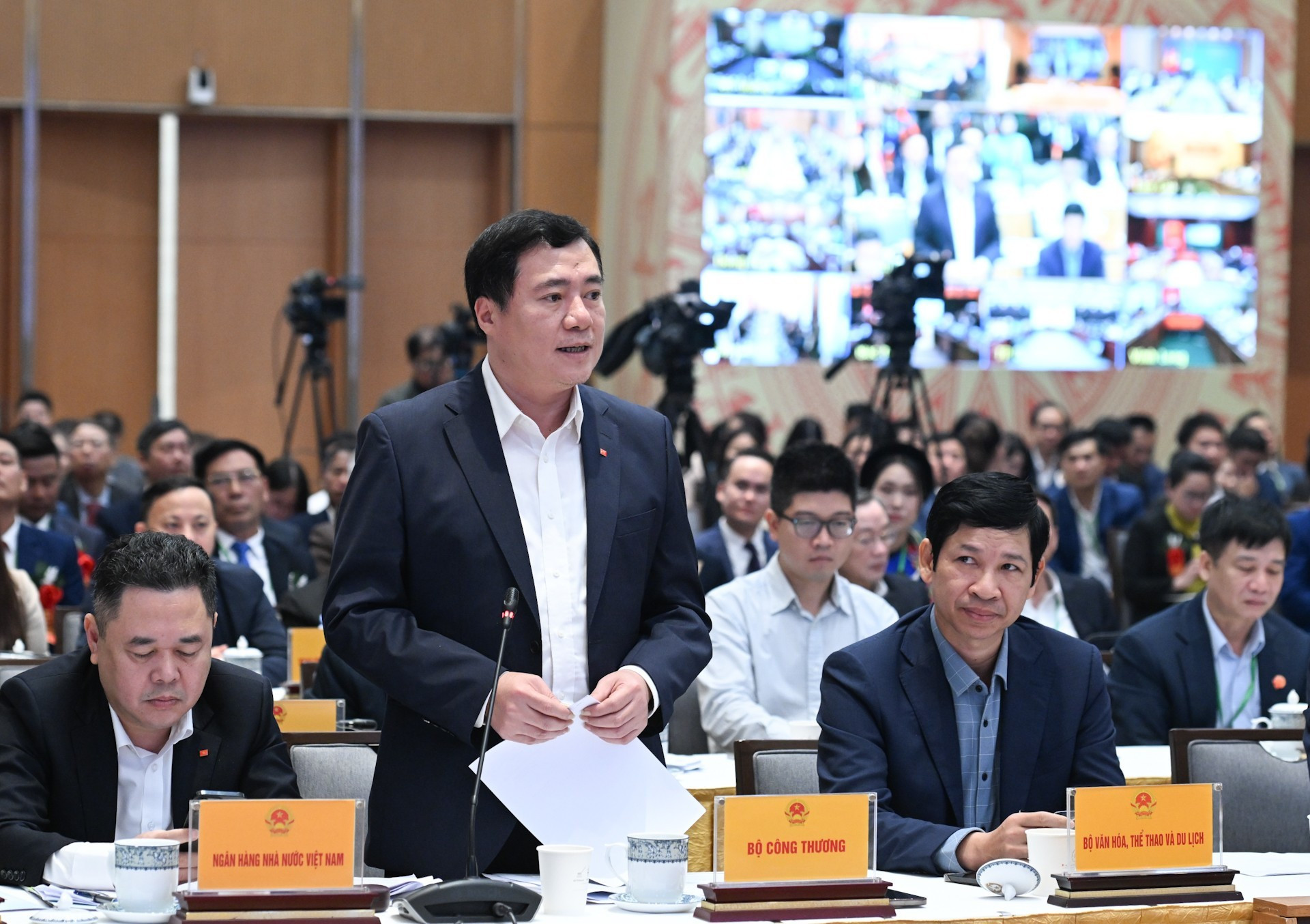 El viceministro de Industria y Comercio Nguyen Sinh Nhat Tan.