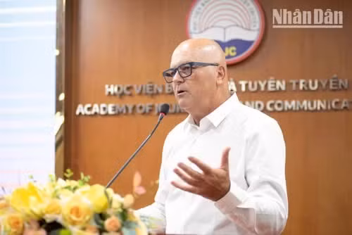 Hervé Le Bars destaca la capacidad de ejecución de Vietnam y la alta cualificación de sus ingenieros. (Foto: Nhan Dan)