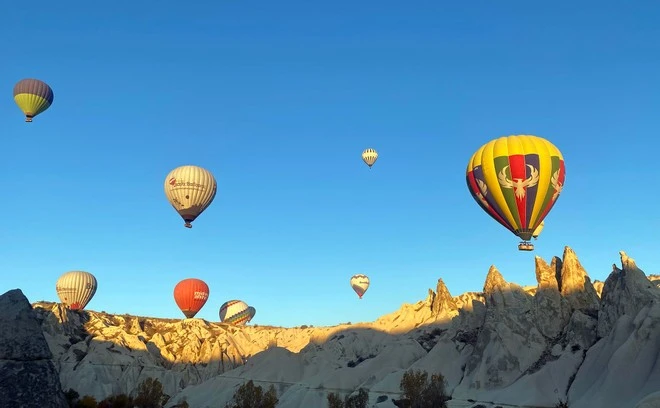Cada vez más turistas vietnamitas llegan a Turquía para explorar sus hermosas y misteriosas tierras. En la foto: La zona turística de globos aerostáticos más famosa del mundo, en la región turca de Capadocia. (Foto: VNA)