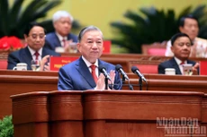 El secretario general del PCV, To Lam, pronuncia el discurso de clausura en el XIV Congreso Nacional del Partido. (Foto: Nhan Dan)