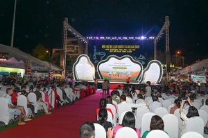 Inauguran Feria Internacional de Turismo de Lao Cai 2025