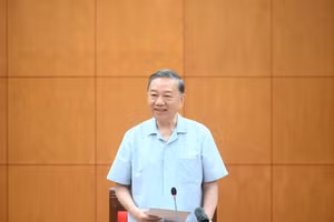 [Foto] Máximo dirigente de Vietnam dirige reunión sobre investigación científica básica