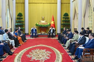 [Foto] Presidente de Vietnam recibe a gobernador de óblast ruso de Kaluga