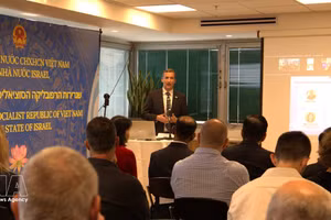 El seminario bilateral Vietnam-Israel 2026, celebrado en Tel Aviv por el 33º aniversario de sus nexos diplomáticos, aborda la transferencia de sistemas de riego IoT, inteligencia artificial y acuicultura de recirculación. (Foto: VNA)