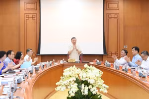[Foto] Máximo dirigente vietnamita asiste a reunión sobre desarrollo de cultura nacional