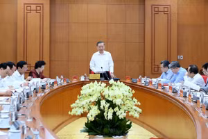 El secretario general del Partido Comunista y presidente de Vietnam, To Lam, dirige la reunión.