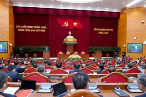 [Foto] Clausuran segundo pleno de Comité Central del PCV del XIV mandato