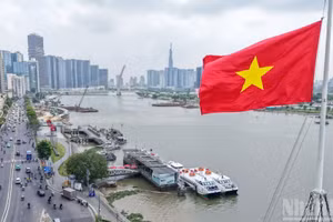 [Foto] Ciudad Ho Chi Minh se engalana para conmemorar el día de la reunificación