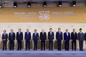 [Foto] Jefes de delegaciones a Cumbre Asean-Rusia se reúnen para foto oficial