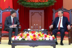 [Foto] Líder partidista vietnamita recibe a director de Academia Presidencial Rusa de Economía Nacional y Administración Pública