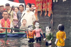 Hanói atrae turistas con ofertas culinarias y artesanales