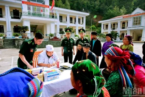[Foto] Puesto fronterizo de Lung Cu, primera línea de la Patria