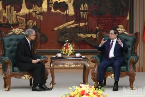 [Foto] Premier vietnamita recibe a nuevo embajador de Indonesia en Hanói