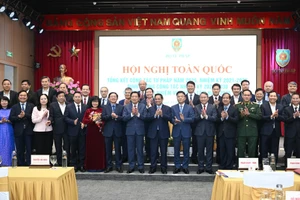 [Foto] Premier vietnamita asiste a conferencia de balance del sector judicial