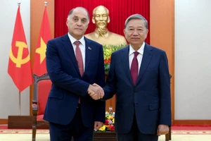 [Foto] Líder partidista vietnamita recibe a secretario del Consejo de Seguridad de Belarús
