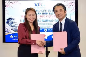 El Centro VJCE y la Escuela Aoyama sellan una alianza en Tokio para potenciar la enseñanza del japonés y formar recursos humanos de alta calidad. (Foto: VNA)
